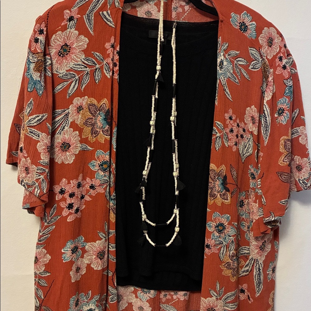 EUC Maurices Rust&Pink Floral Lightweight Kimono Large